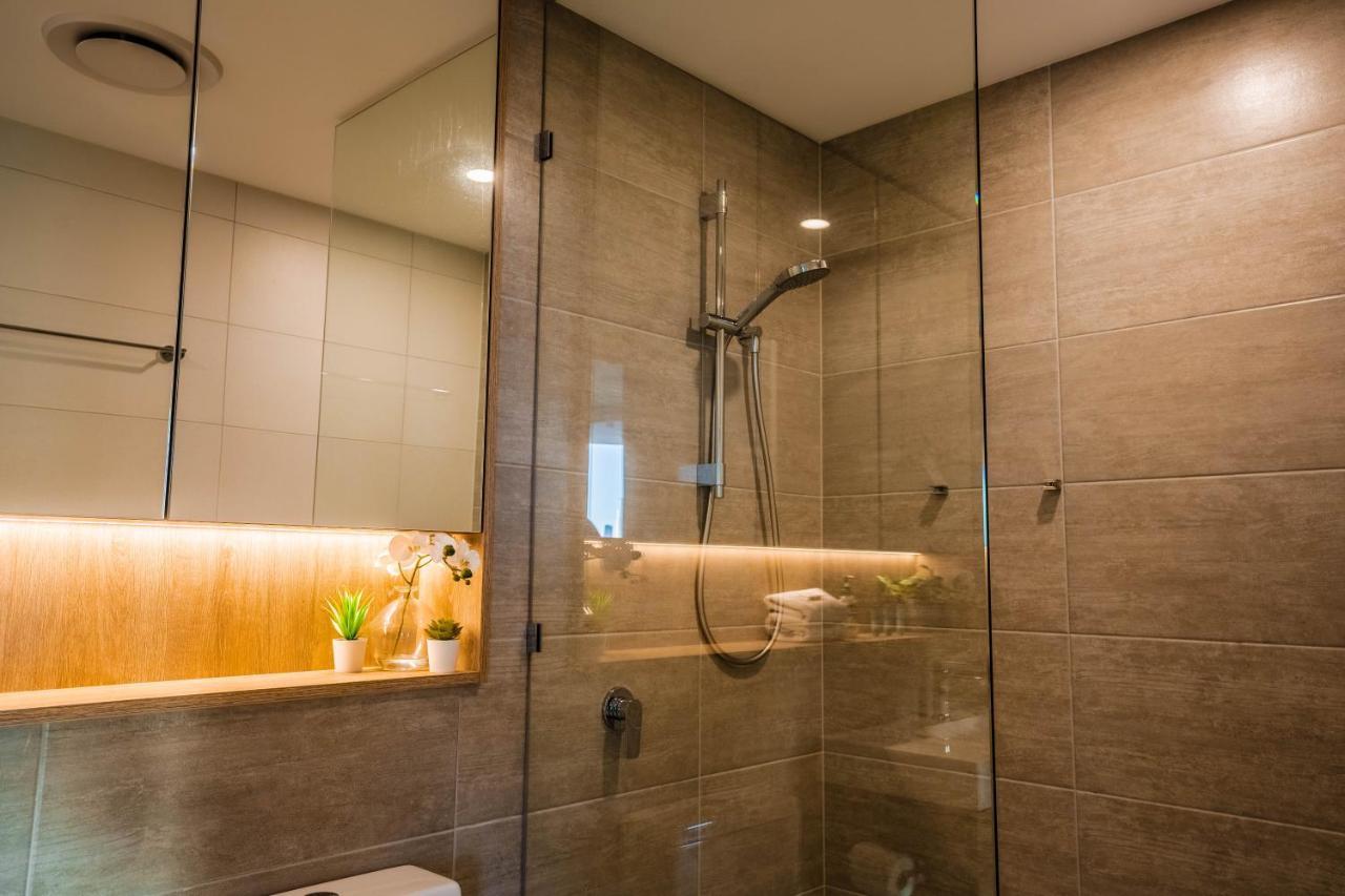 2 Bedroom Luxurious Family Apartment Next To Pacific Fair - Broadbeach Gold Coast Gc22 Esterno foto